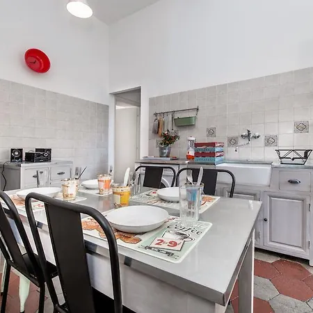 Casa Marta Rom